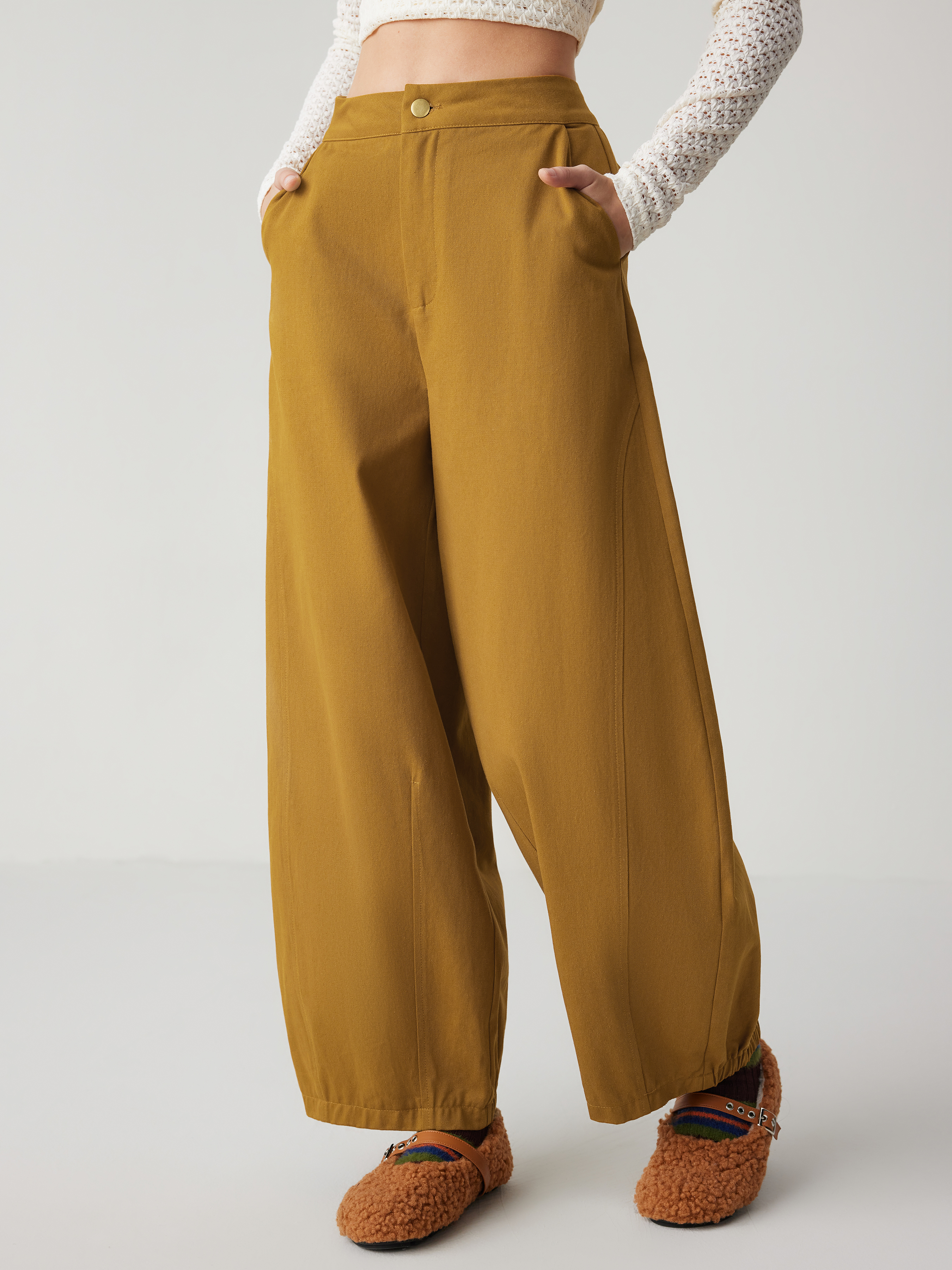 Tapered-fit trousers in certified ice crêpe Chinolino cotton | Incotex |  Slowear US